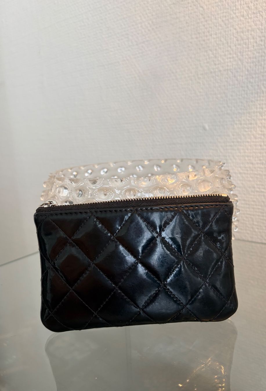 Chanel Borse da donna: CHANEL Timeless Pochette Lackleder schwarz – Usato da Basel venduto da R.G.R__ 3