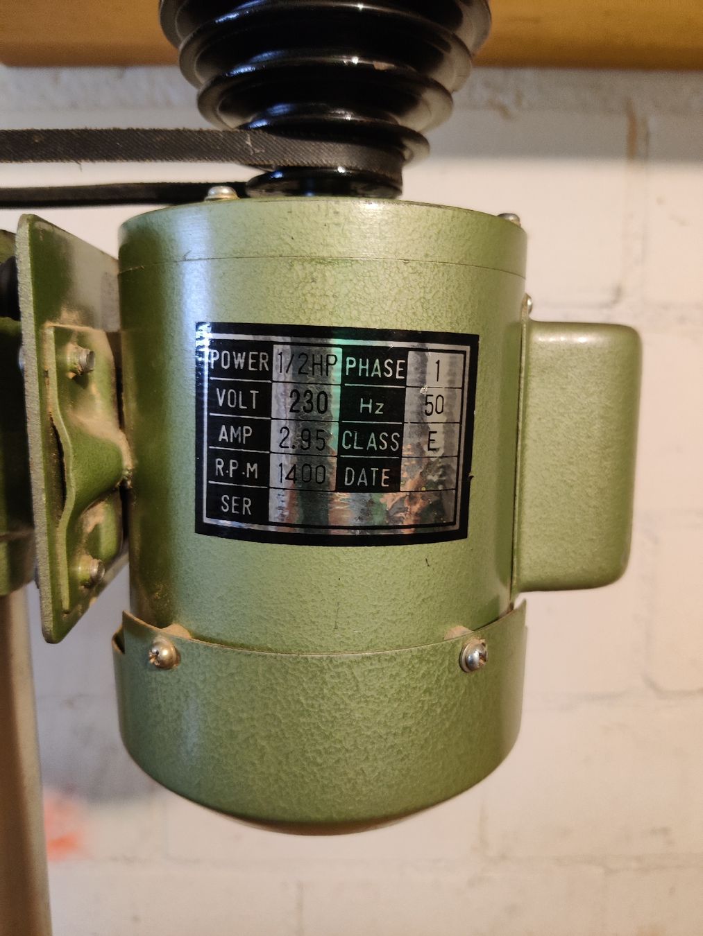 Bohrmaschinen: Tischbohrmaschine  – Defekt aus Uster von Arrayo 2