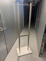 Garderobenständer aus Metall
