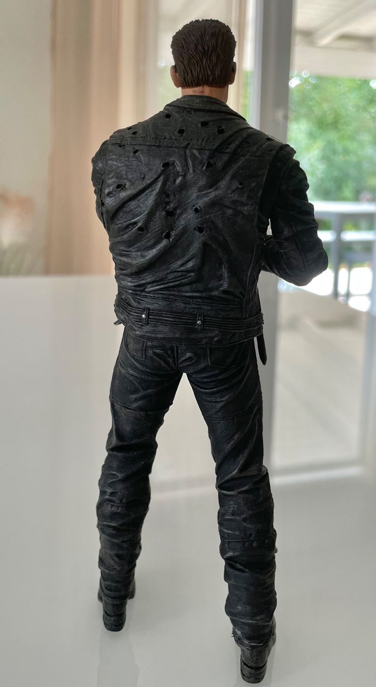 Figurines: Terminator 2, T-800 Arnold Schwarzenegger, 19cm – Neuf (Voir description) à Avenches par  1