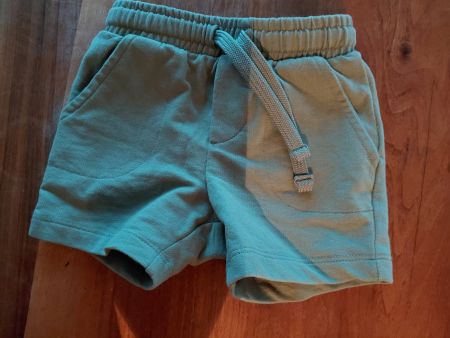 Kurze Hosen Grösse 62, Olive grün, wie neu