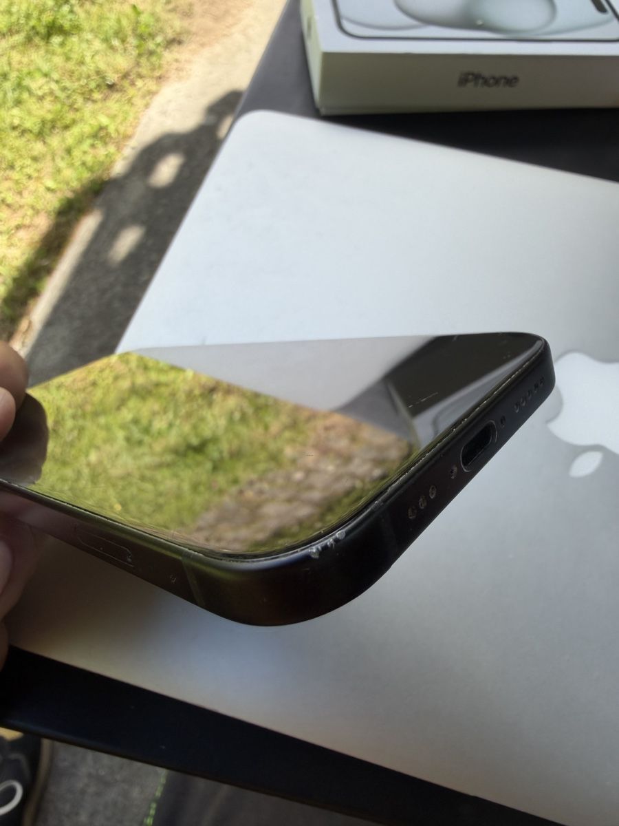 Apple Telefoni cellulari / Smartphones: Iphone 15 – Usato da Basel venduto da edschu 2