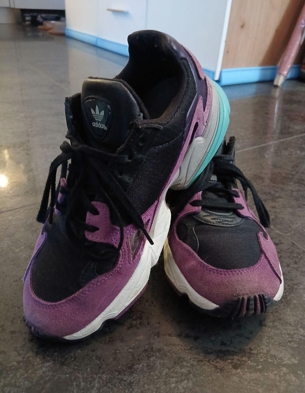 Adidas Scarpe da uomo: Original Adidas Falcon Sneaker – Usato da Galgenen venduto da Liv_Steinauer_1