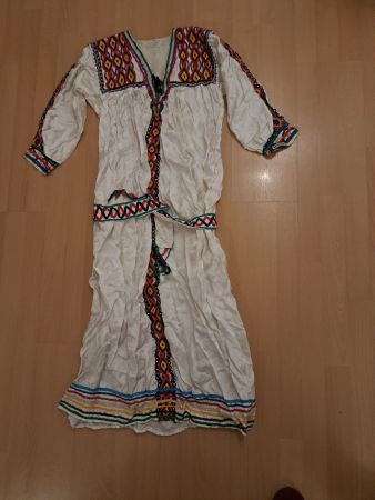 Orientalisches Kleid ca Gr. 42 weiss mit Stickerei gebraucht