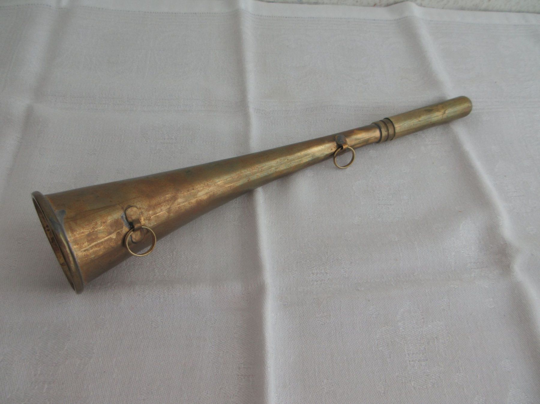 Strumenti musicali: Altes Signalhorn aus Messing – Usato da Binningen venduto da tempipassati 1