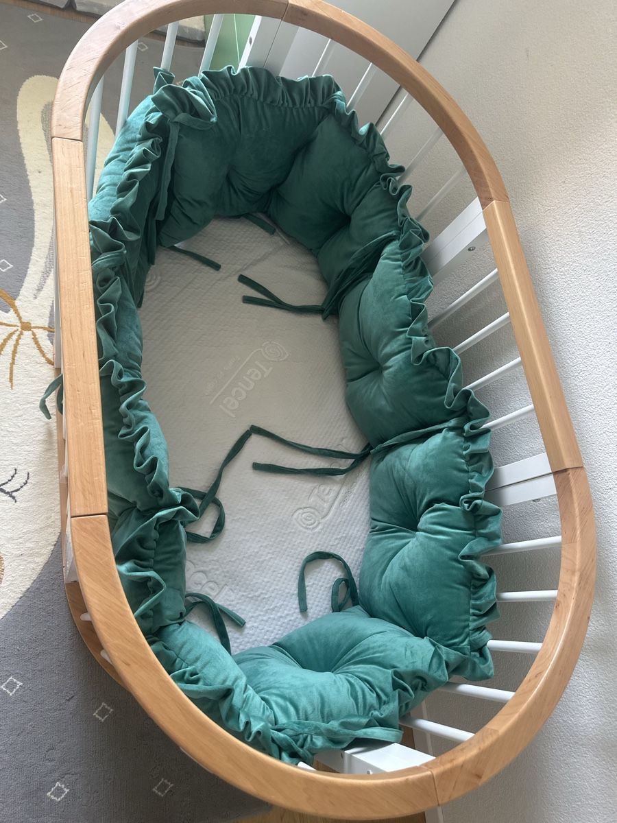 Lits: Oval bed growing with the baby – D'occasion à Affoltern am Albis par rot_682g 2