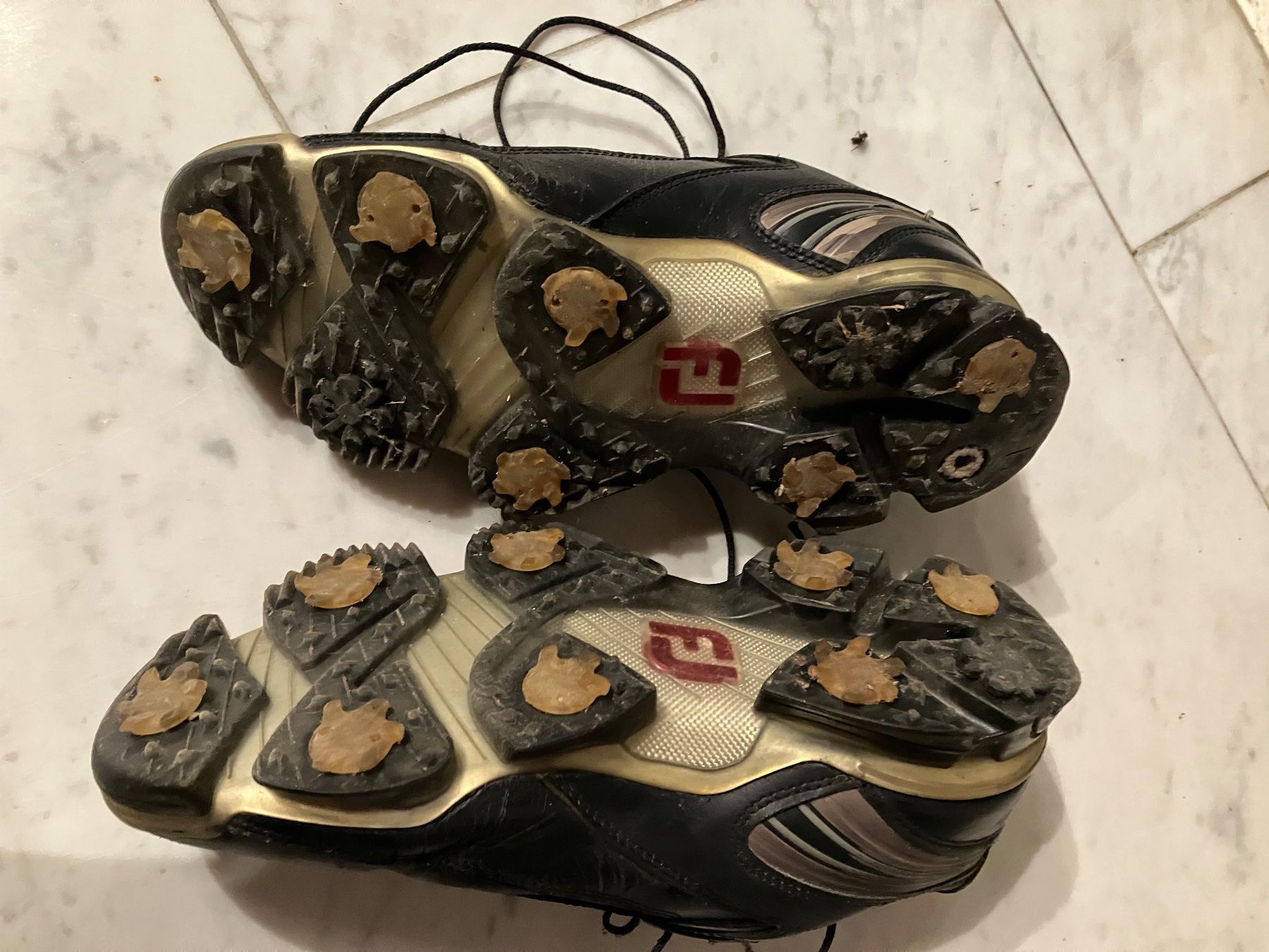 Scarpe da uomo: Golfschuhe Herren Gr. 40 – Usato da Boll venduto da Maigloeckchen 1