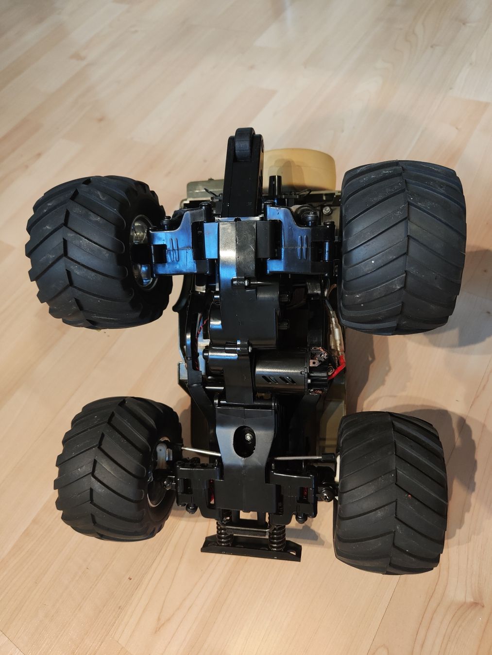 Tamiya Modellismo RC: Tamiya Wild Willy 2 – Usato da Reichenburg venduto da BEFunPower 6