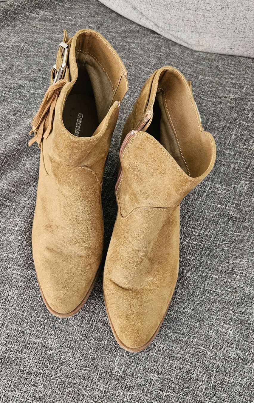 Graceland Damenschuhe: Stiefeletten Gr 41 mit Fransen – Gebraucht aus herisau von Florusa 1