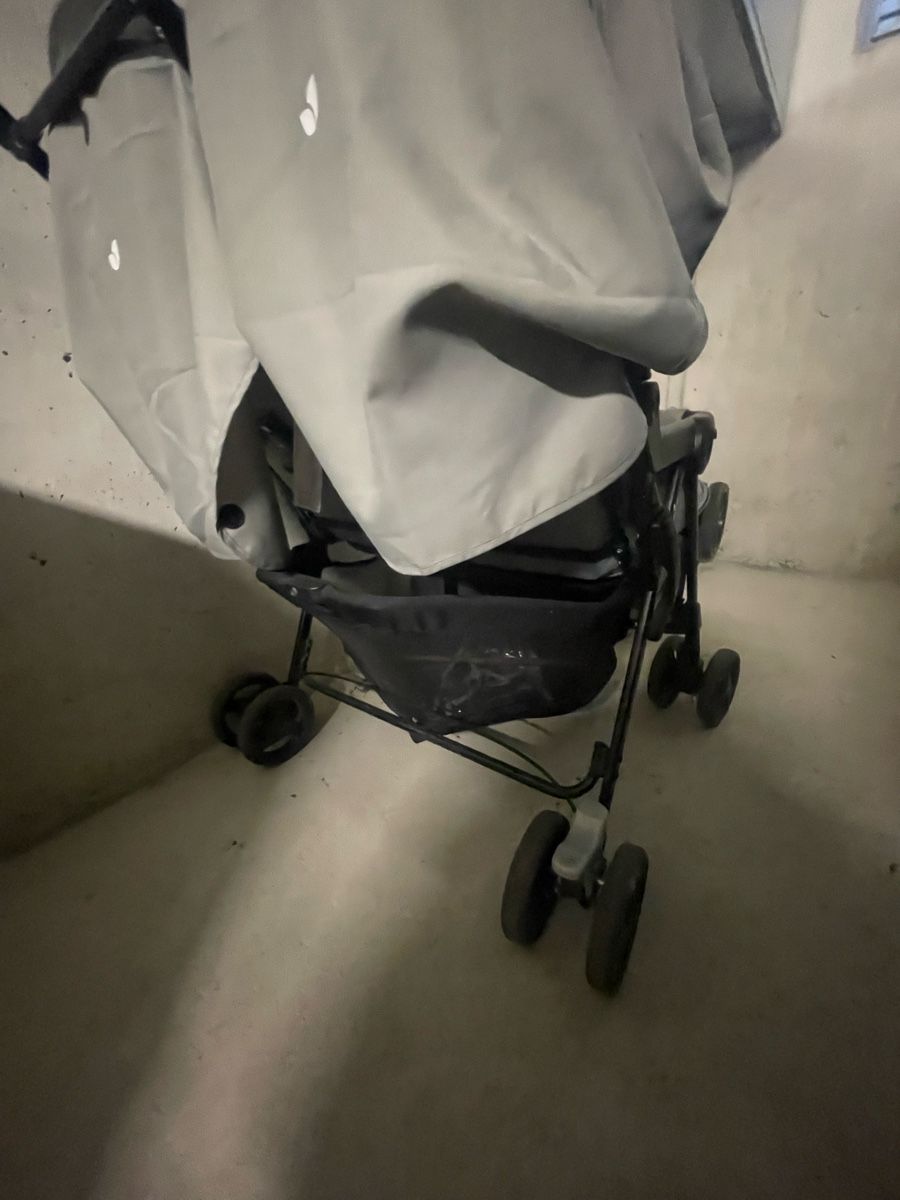 Joie Poussette: Doppelkinderwagen Joie gebraucht – D'occasion à Bassersdorf par EvelynSchmid 1