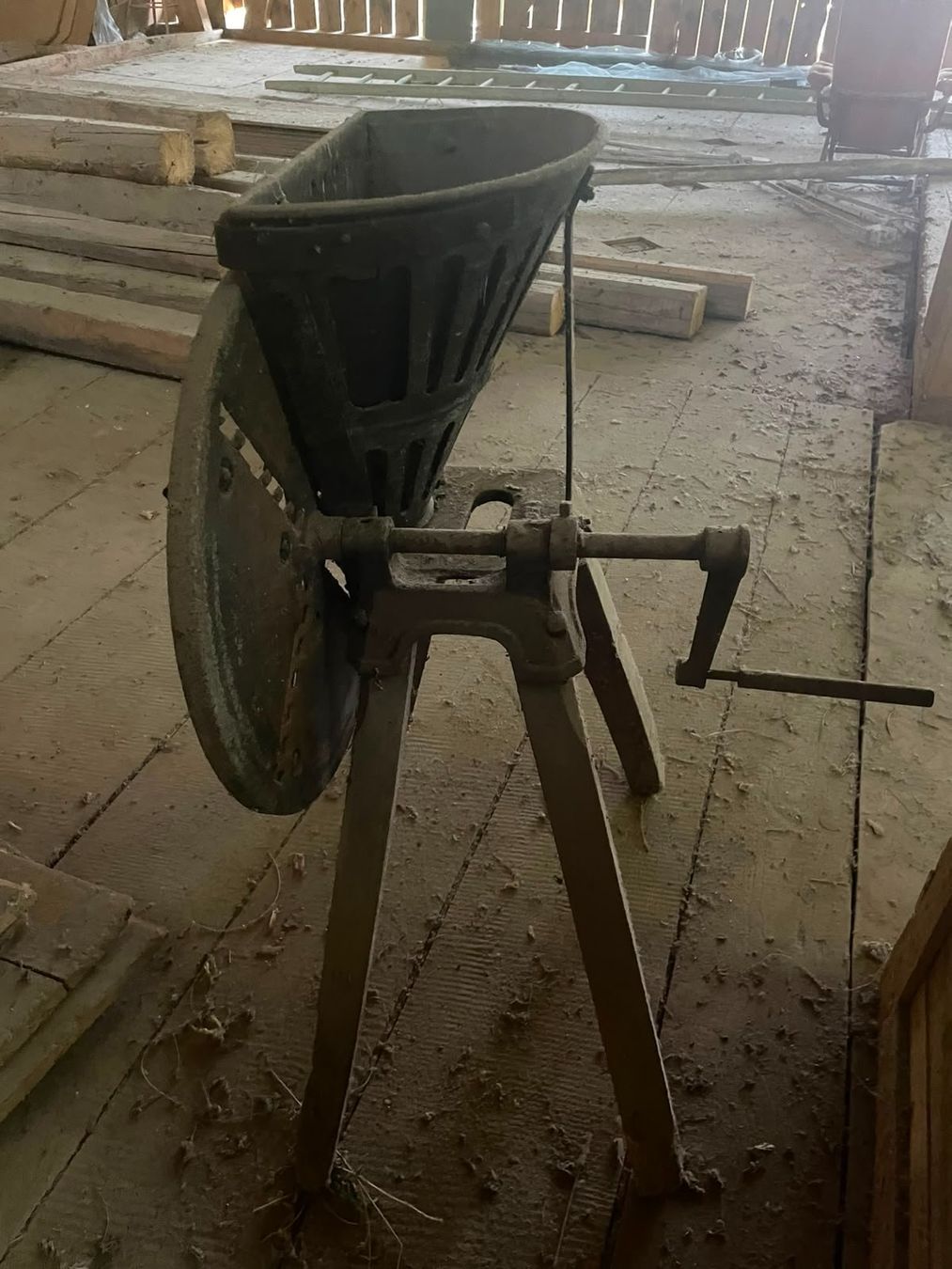 Tutte le macchine: Ancien coupe-betteraves – Usato da Boncourt venduto da Francette 2