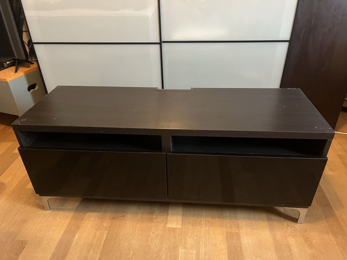 Ikea Mobili TV: TV-Möbel / Fernsehmöbel von IKEA – Usato da Meilen venduto da Master.1000