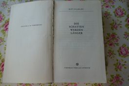 antikes Buch: Die Schatten werden länger Kriegsgeschichte