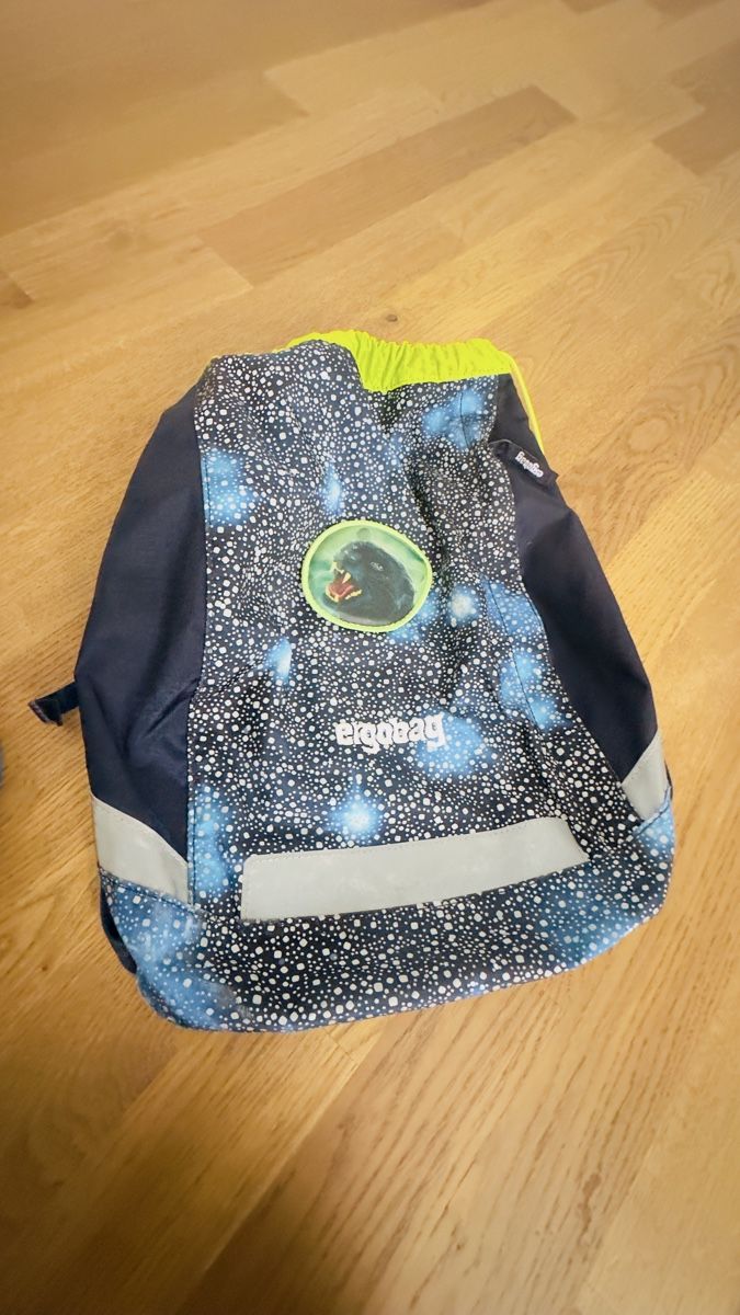 Ergobag Kindertaschen: Ergobag Galaxis Limited Schulranzen-Set mit LED Zip-Set & Re – Gebraucht aus Meggen von AuDa17 1