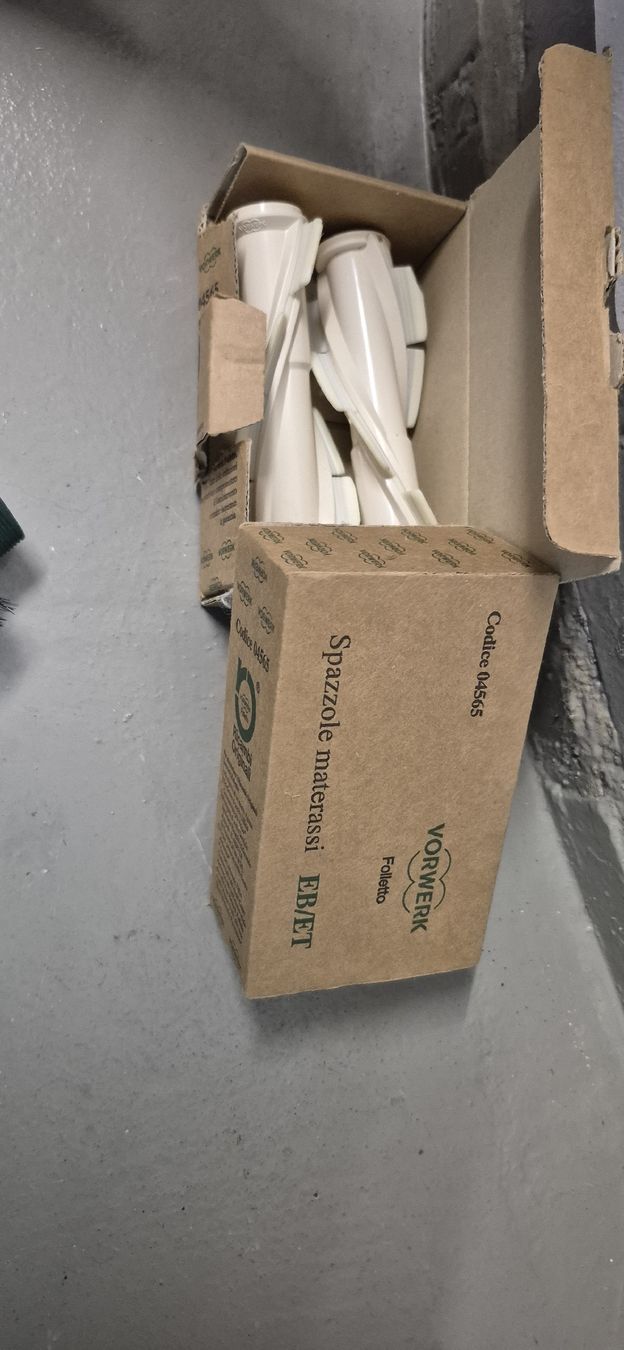 Vorwerk Staubsauger & Zubehör: Vorwerk Kobold EB 351 mit div. Zubehör – Gebraucht aus Wallbach von Uky566 3