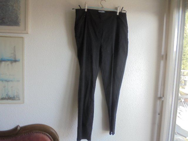 Hosen: Hose schwarz Gr. 22 GREENVILLAGE – Gebraucht aus Hinwil von Glasperlen 3