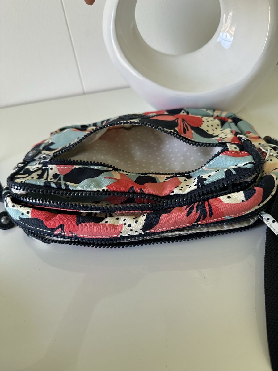 Kipling Borse da donna: Umhängetasche Kipling Blumen Mehrfarbig – Nuovo (secondo la descrizione) da Walzenhausen venduto da auw_sx8w 4