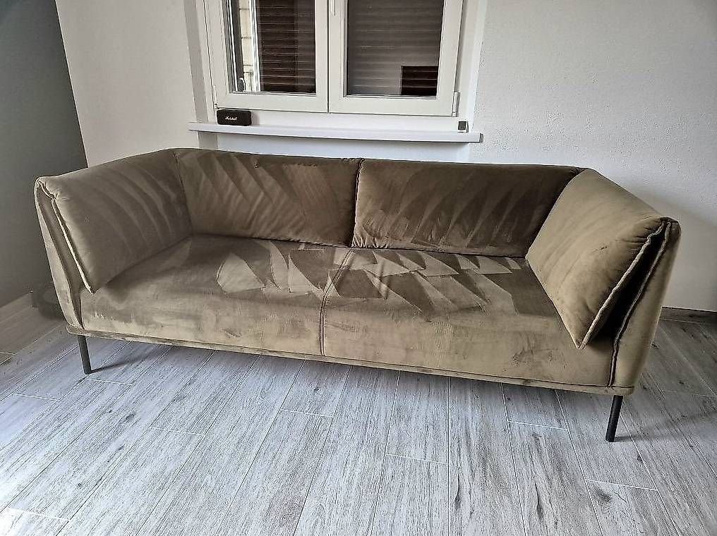 Divani: Divano 2,5 p. Color oliva – Usato da Agno venduto da vale_sale