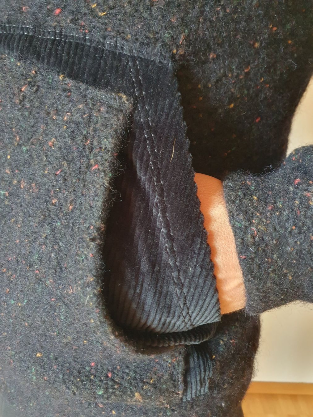 E9 Pulls & Sweat-shirts: E9 "Baghy" Wollpullover Hoodie  Kaputzenpulli Gr. S schwarz – D'occasion à Stein am Rhein par fusselmaus 2