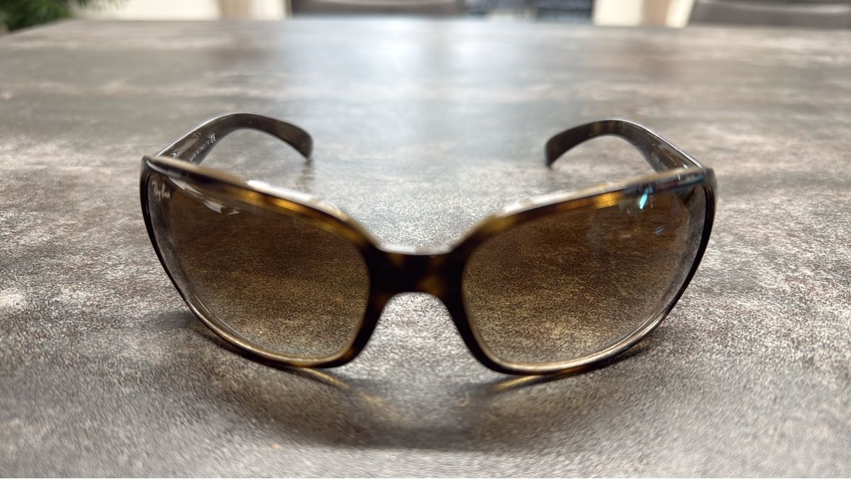 Ray-Ban Occhiali & Lenti: Lunettes de soleil Ray-Ban – Usato da Blonay venduto da Simba1094