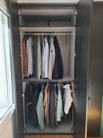 Edler grosser Kleiderschrank mit Spiegel