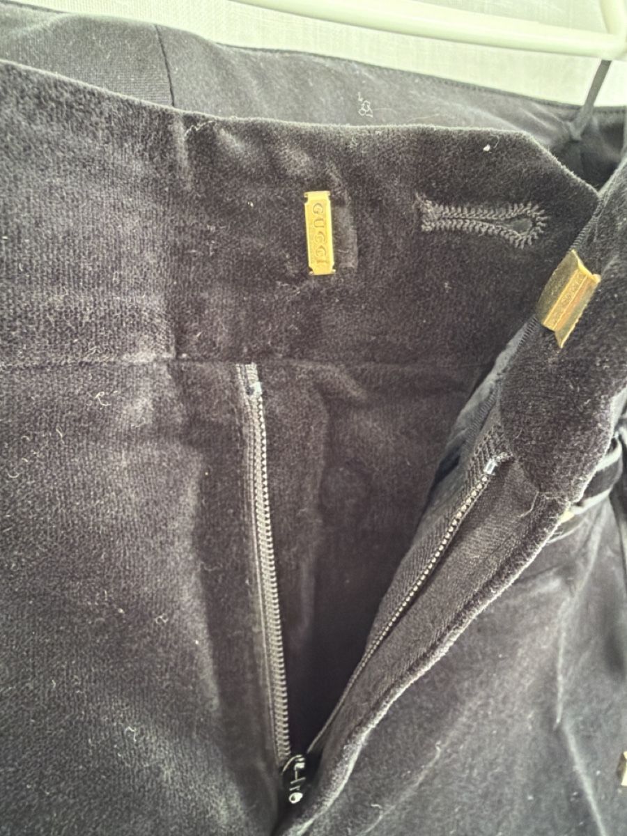 Gucci Hosen: Samthose Gucci – Gebraucht aus Adligenswil von goverla11 3