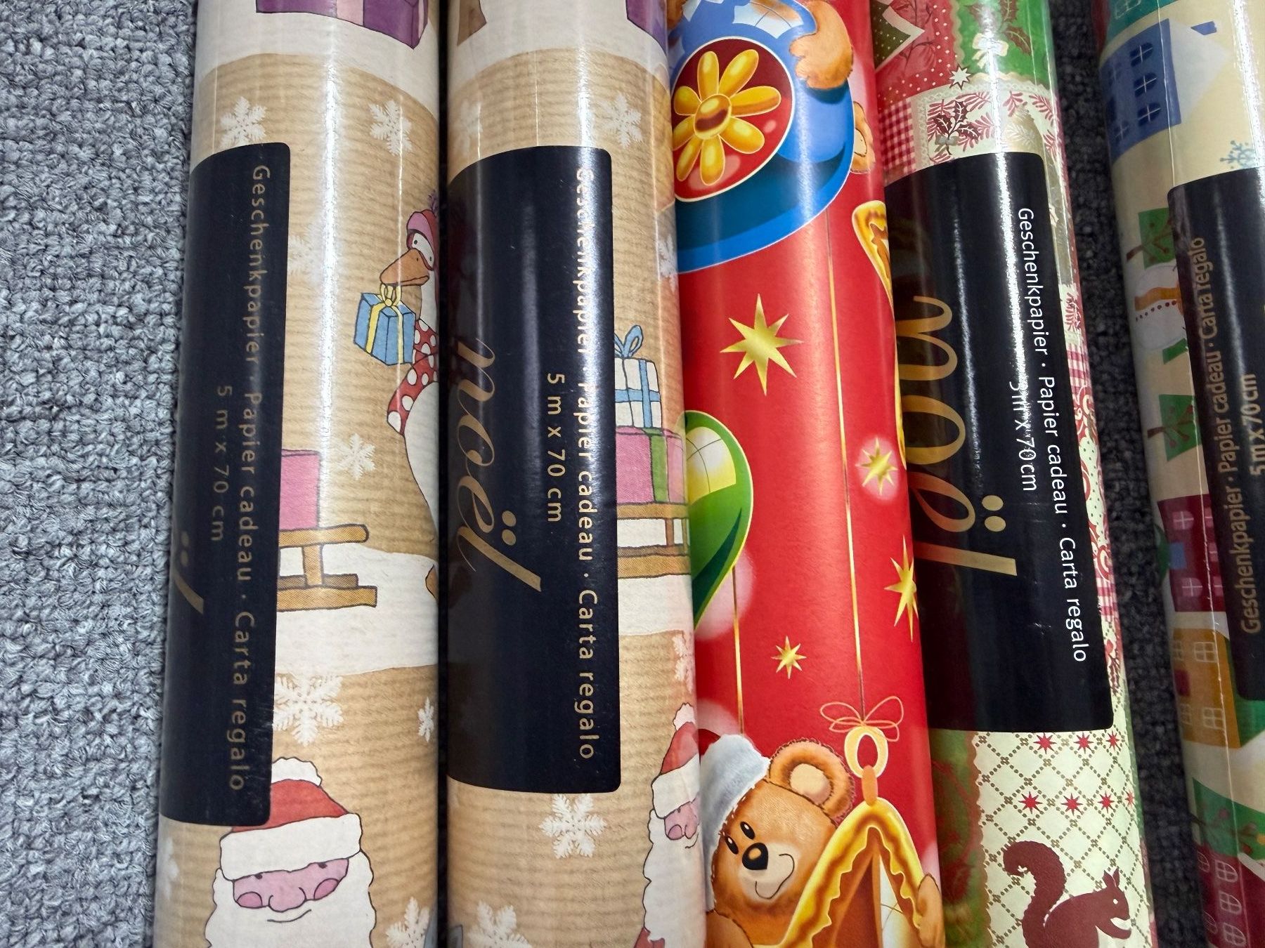 Carta: Diverses Geschenkpapier, Neu – Nuovo e nell'imballaggio originale da Wolfwil venduto da Inseider12 3