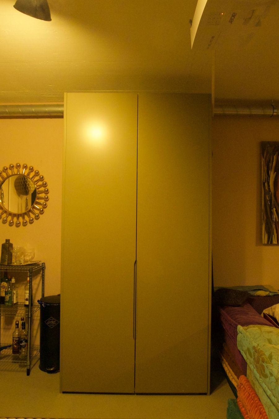Armadi: Big Modern Closet – Difettoso da Zürich venduto da ski_jw95