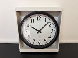 Neu Restposten Wanduhr schwarz (1x)