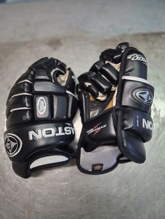 Eishockeyhandschuhe