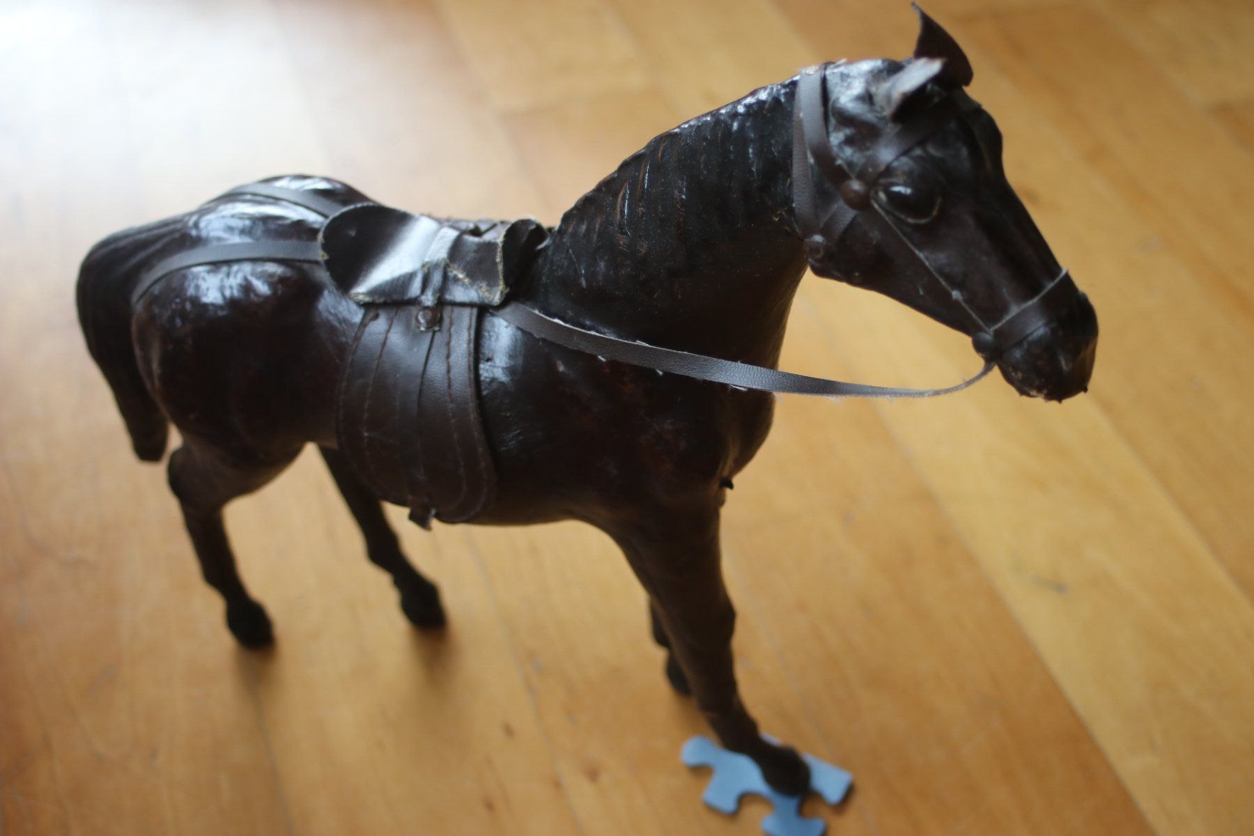 Figuren: Lederpferd alt – Gebraucht aus St. Gallen von Razoon77 4