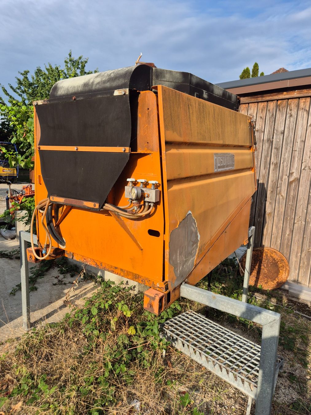 Veicoli commerciali: Boschung Pony + Saugbox – Usato da Büren an der Aare venduto da rentus 8