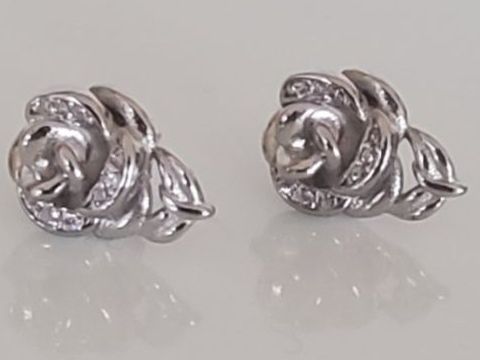 Orecchini pendenti & Orecchini a lobo: Ohrstecker im Rosendesign in Sterlingsilber – Nuovo (secondo la descrizione) da Luzern venduto da S.Kern01