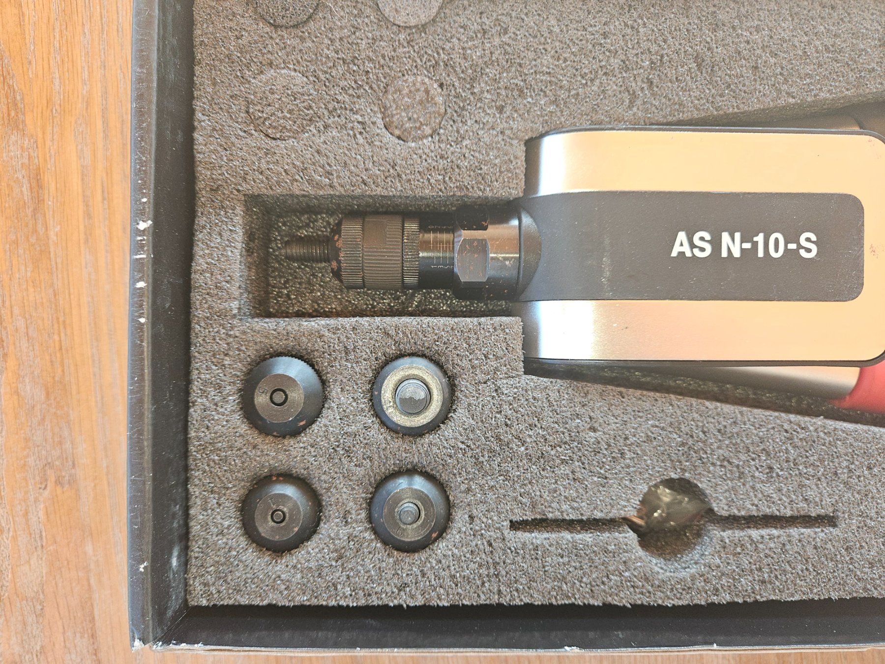 Tutti gli attrezzi: Blindnietmutterngerät Pull-link® PL N-10-S mit Spindel – Usato da Rudolfstetten venduto da Swissprojekt 2