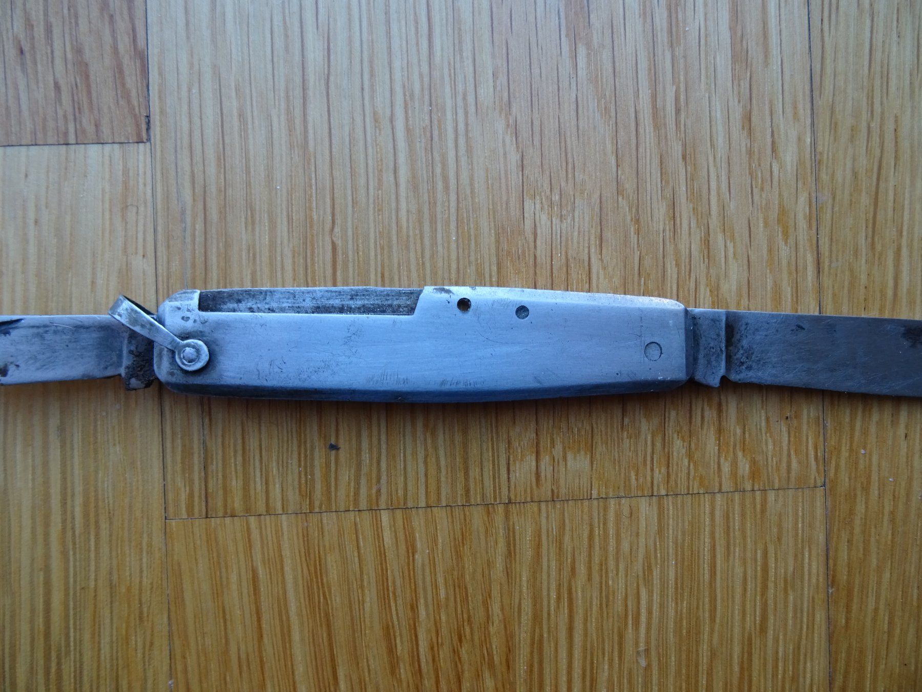 Taschenmesser: 12 alte und antike Taschenmesser – Gebraucht aus Biel/Bienne von georgi01 4