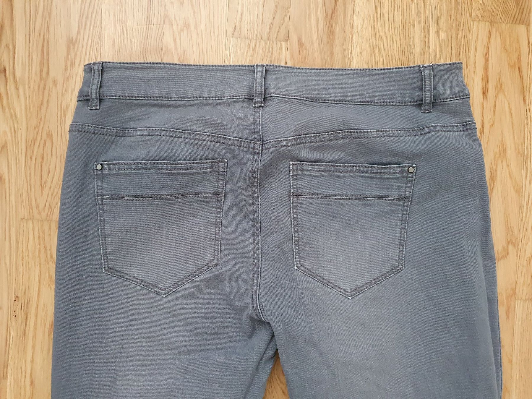 Esprit Jeans: ESPRIT Jeans Hose**** grau Gr. 40 (?) – Usato da Frick venduto da Baghira84 4