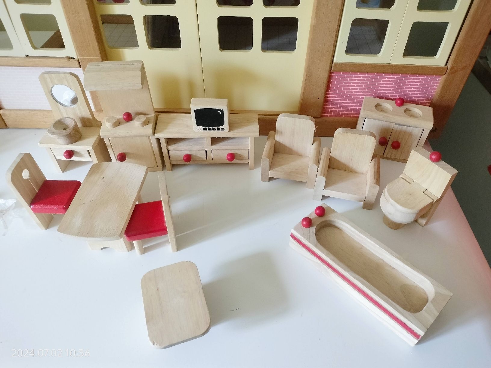 Case e mobili per bambole: maison de poupée  vintage – Usato da Concise venduto da Rib_fan 2