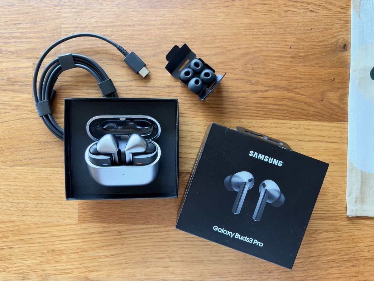 Samsung Cuffie: Samsung Galaxy Buds 3 Pro – Usato da Zürich venduto da Koivusaari 1
