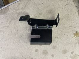 Halter für Nebelscheinwerfer VW Golf II und Jetta II, rechts