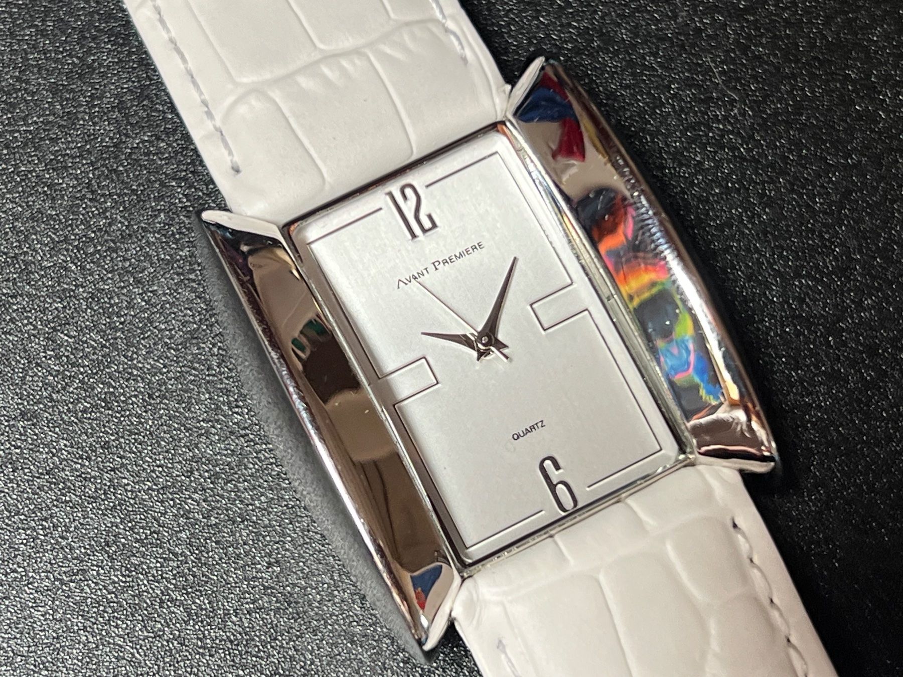 Avant Premiere Orologi: Avant Premiere 184545 Damenuhr – Usato da Unterentfelden venduto da JG2026