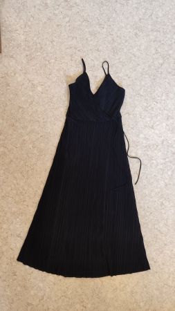 Elegante Sommer-Kleider, Gr. S&M, Neu!