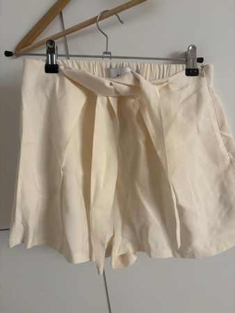 Shorts Bershka crème taille S 