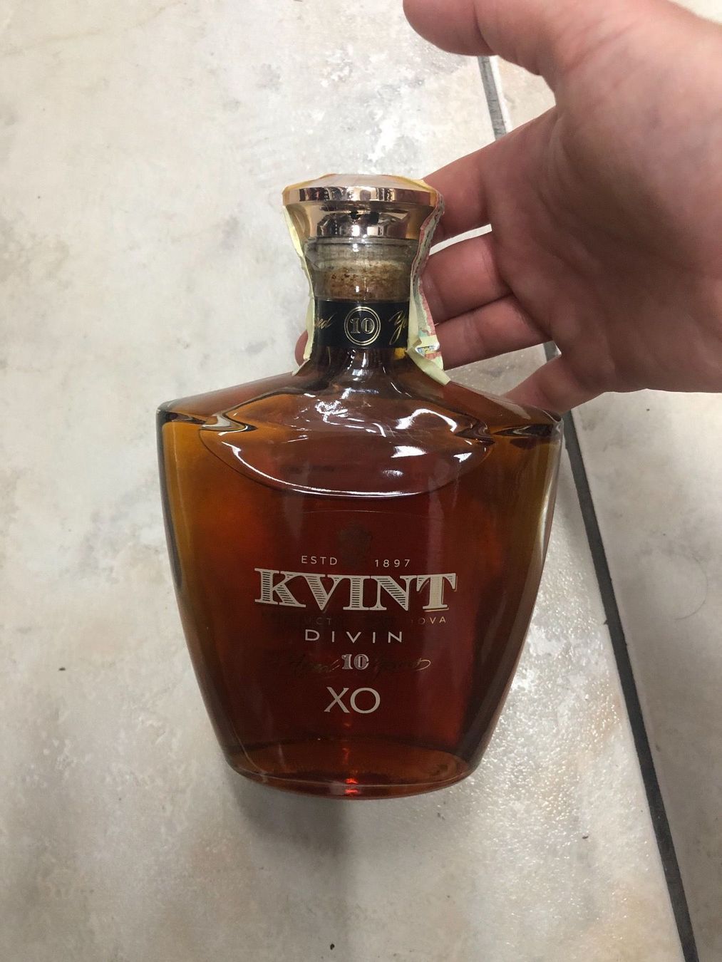 Bevande alcoliche: KVINT DIVIN 10Y XO Moldawien – Nuovo e nell'imballaggio originale da Wald ZH venduto da mlnt 9