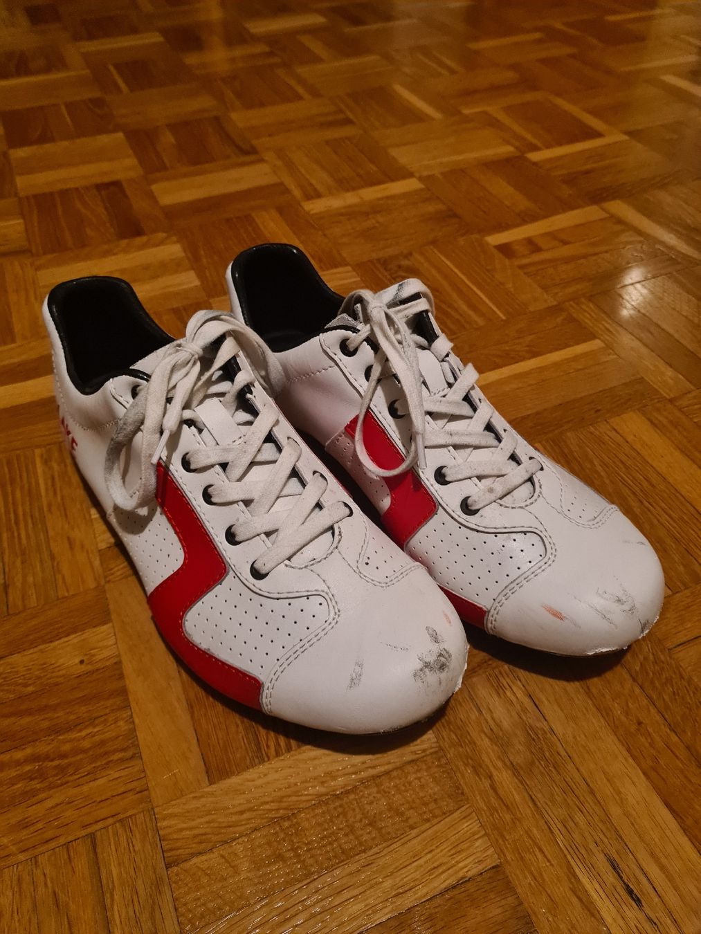 Scarpe da uomo: Lake CX1 Rennrad Schuhe Grösse 45 – Usato da Zollikofen venduto da KleinCalvin96