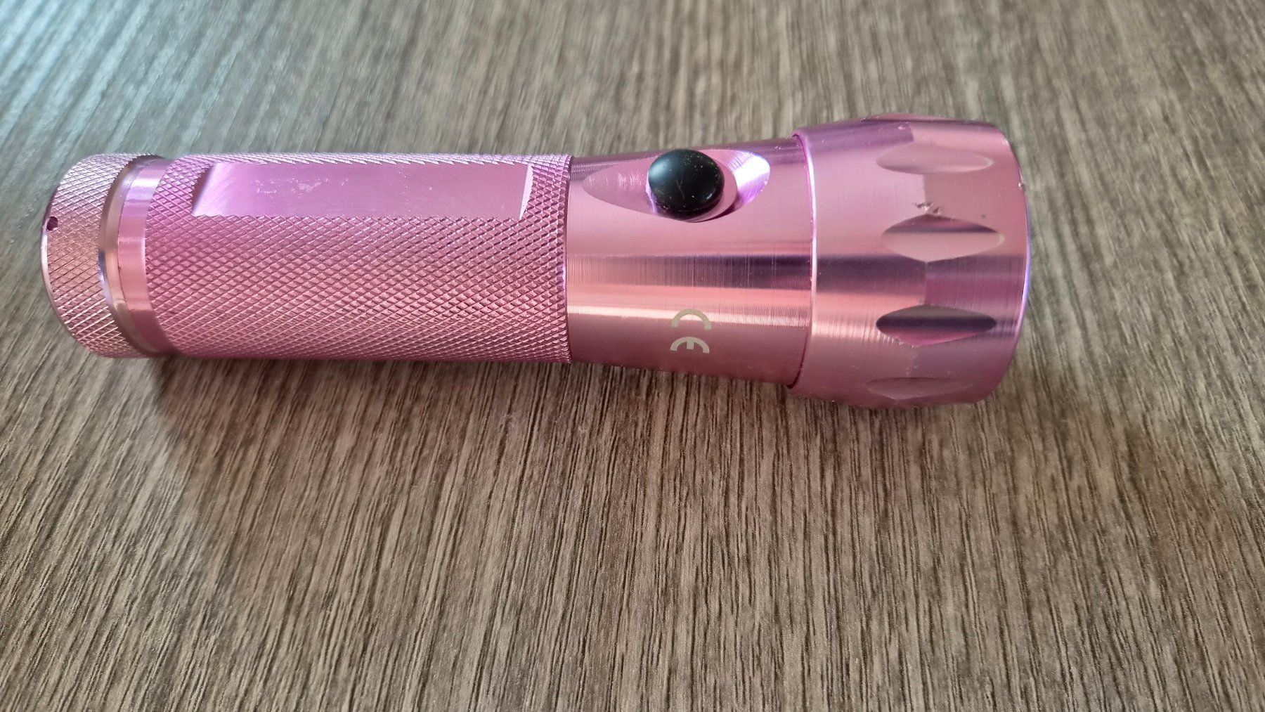 Lampes: Taschenlampe rosa – D'occasion à Kleinandelfingen par jessi2209