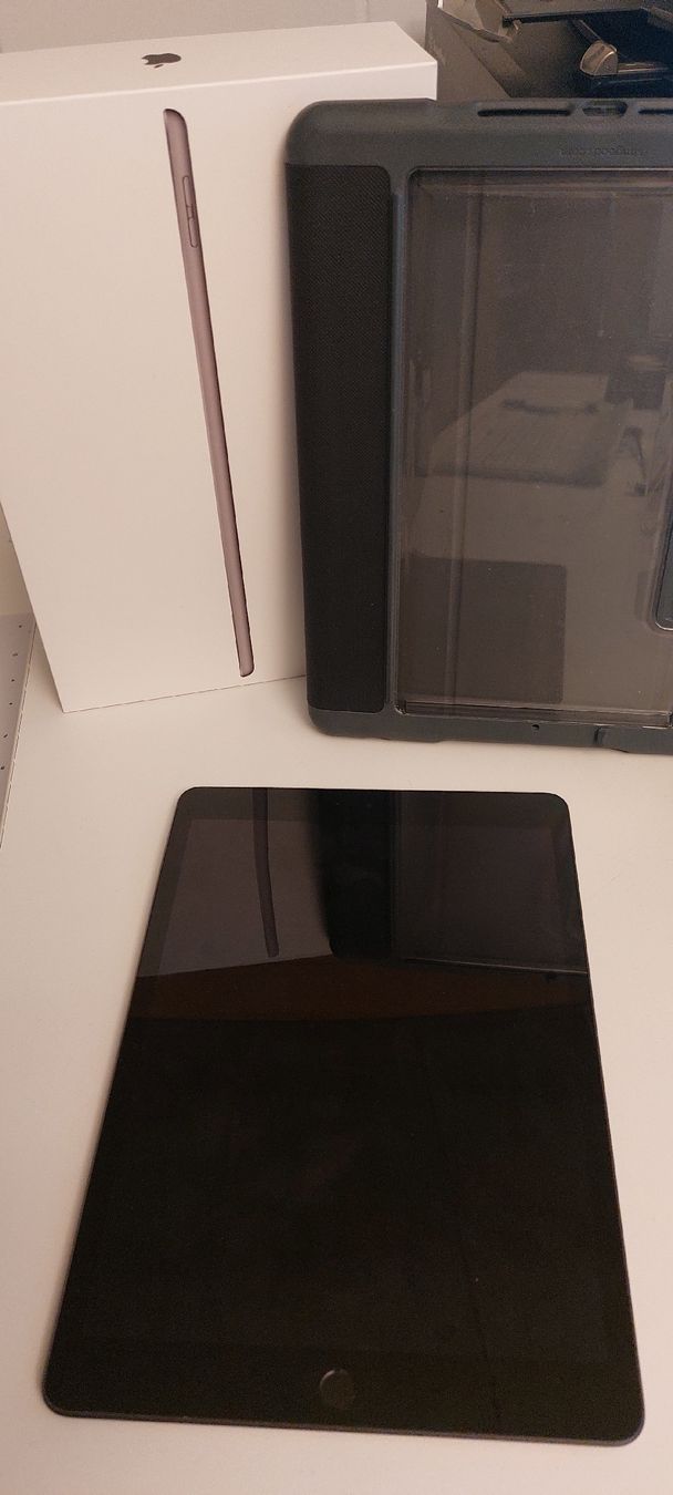 Apple Tablettes PC: Apple Ipad 128GB 7th Generation – D'occasion à Thun par bernhard76
