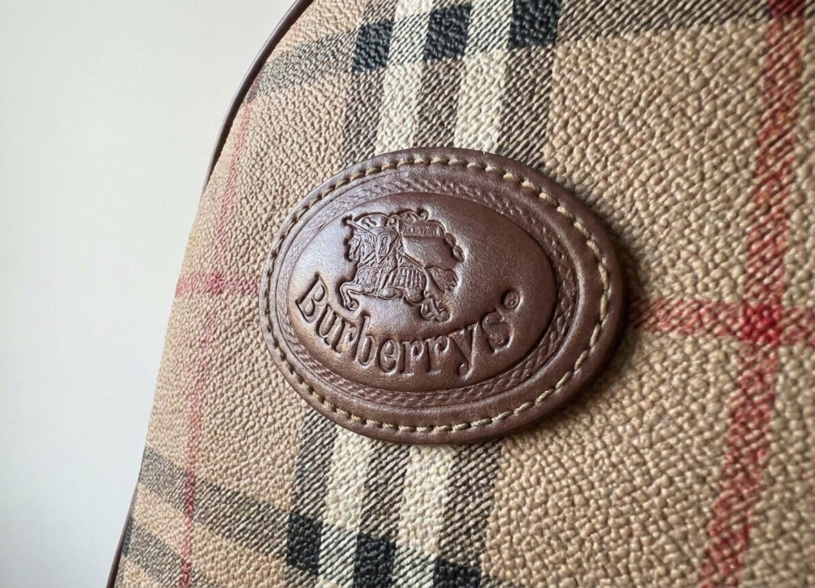Burberry Sacs femmes: Vintage Burberry Handtasche – Neuf (Voir description) à Luzern par muh_22qq 5