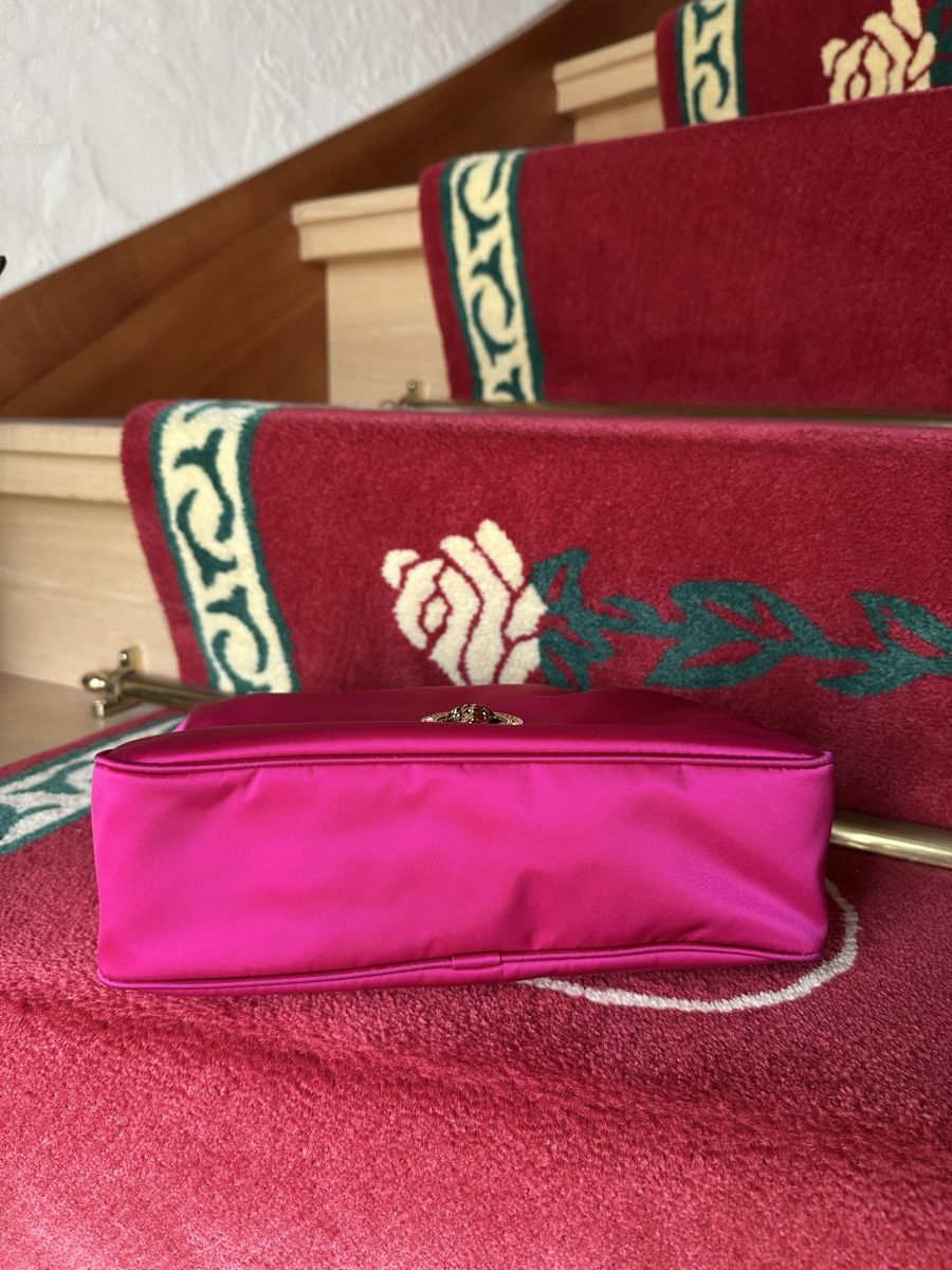 Versace Borse da donna: Versace Tasche Medusa Nylon – Nuovo (secondo la descrizione) da Luzern venduto da ariazalea 2