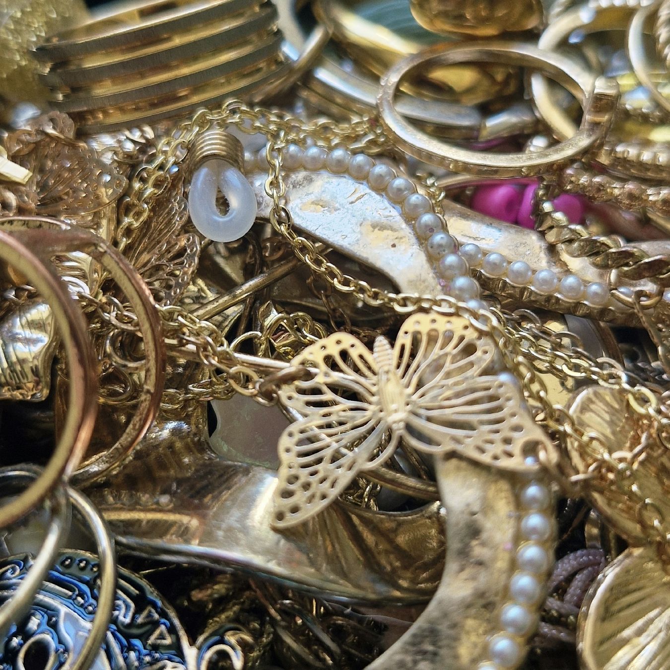 Altri gioielli: boîte à bijoux mystères dorée  – Usato da Neuchâtel venduto da yas_zdb7 1