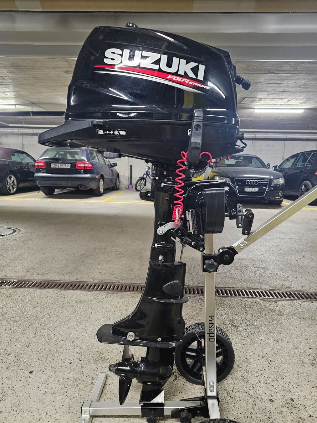 Suzuki Motoren: Suzuki DF6A <24kg, N.P. 1950 <25 Betriebsstunden – Neu (gemäss Beschreibung) aus Bonstetten von assadde